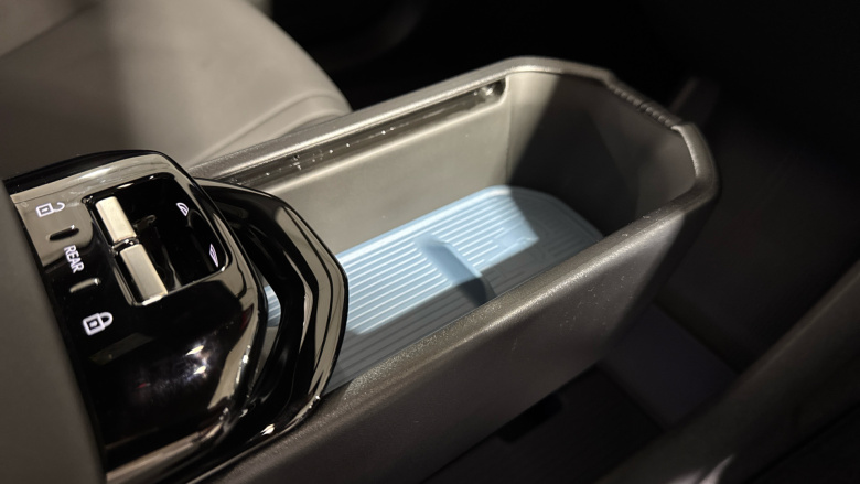 Volvo EX30 200kW SM Extended Range Ultra 69kWh 5dr Auto Electric Estate